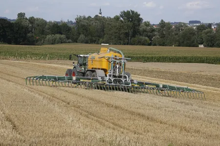 Aplicação de Sistema de Lubrificação Agrícola