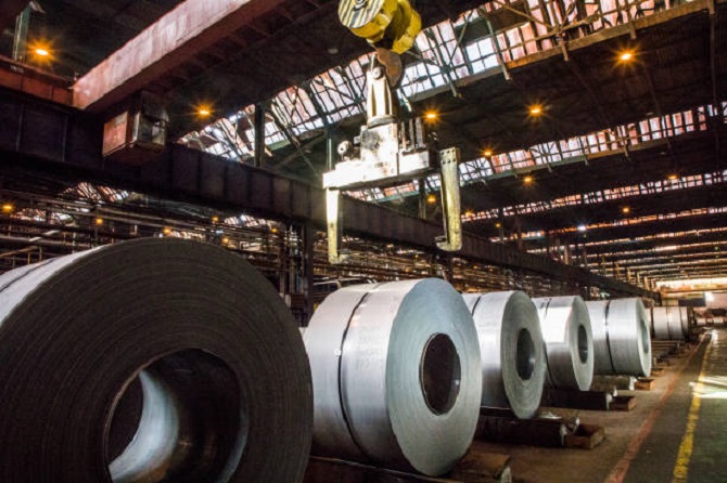 Soluções de otimização de lubrificação para equipamentos metalúrgicos de aço: Sistemas de lubrificação de linha dupla